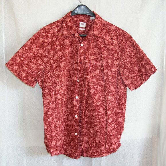 Levis Red Button Shirt with Floral Pattern - Picture 1 of 5